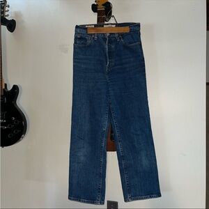 Levi's Rib Cage jeans size 28